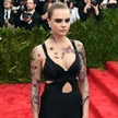 Cara Delevingne 要離開T臺？五大理由說明時尚界不能沒有她