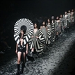 中國時裝周Gareth Pugh2017春夏英倫哥特系列發(fā)布 