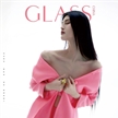 何穗登上《GLASS》中文版四月刊封面