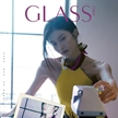 何穗登《GLASS》中文版四月刊封面2
