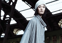 張麗娜演繹 GIORGIO ARMANI 2025春夏成衣廣告