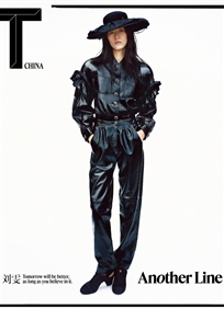 劉雯登上<T>中文版十月刊封面