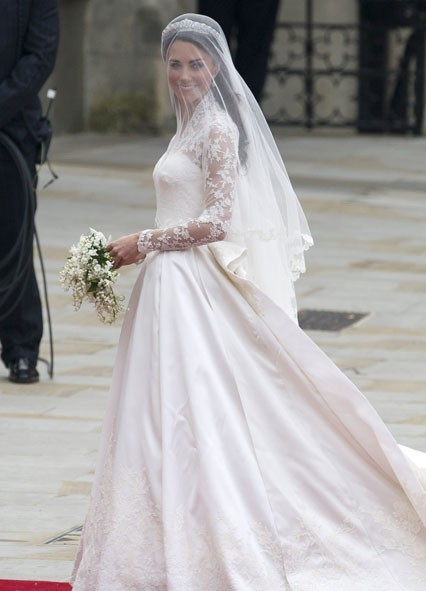 王妃的婚纱_戴安娜王妃的婚纱图片(3)