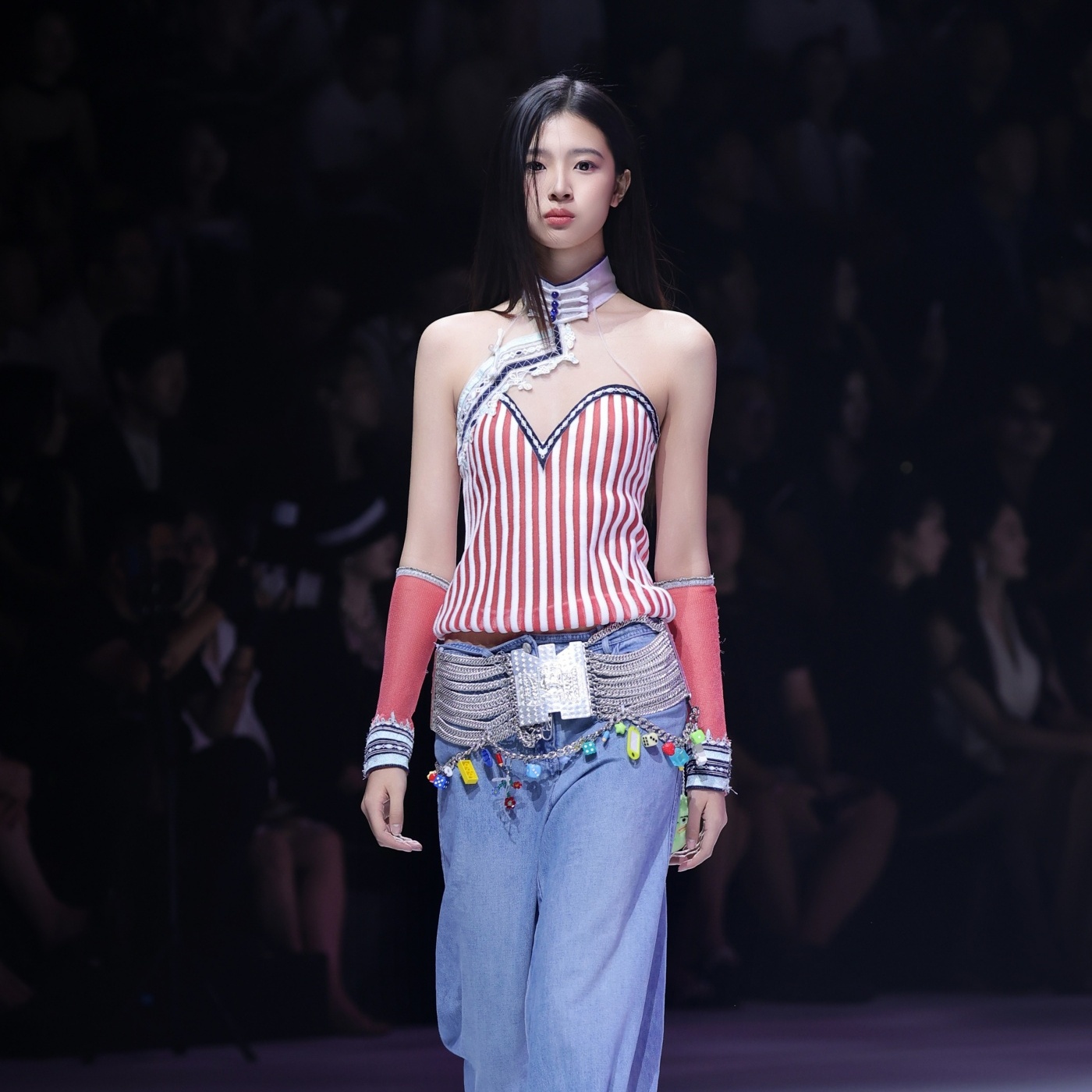 新面孔學(xué)員驚艷2025中國(guó)國(guó)際時(shí)裝周